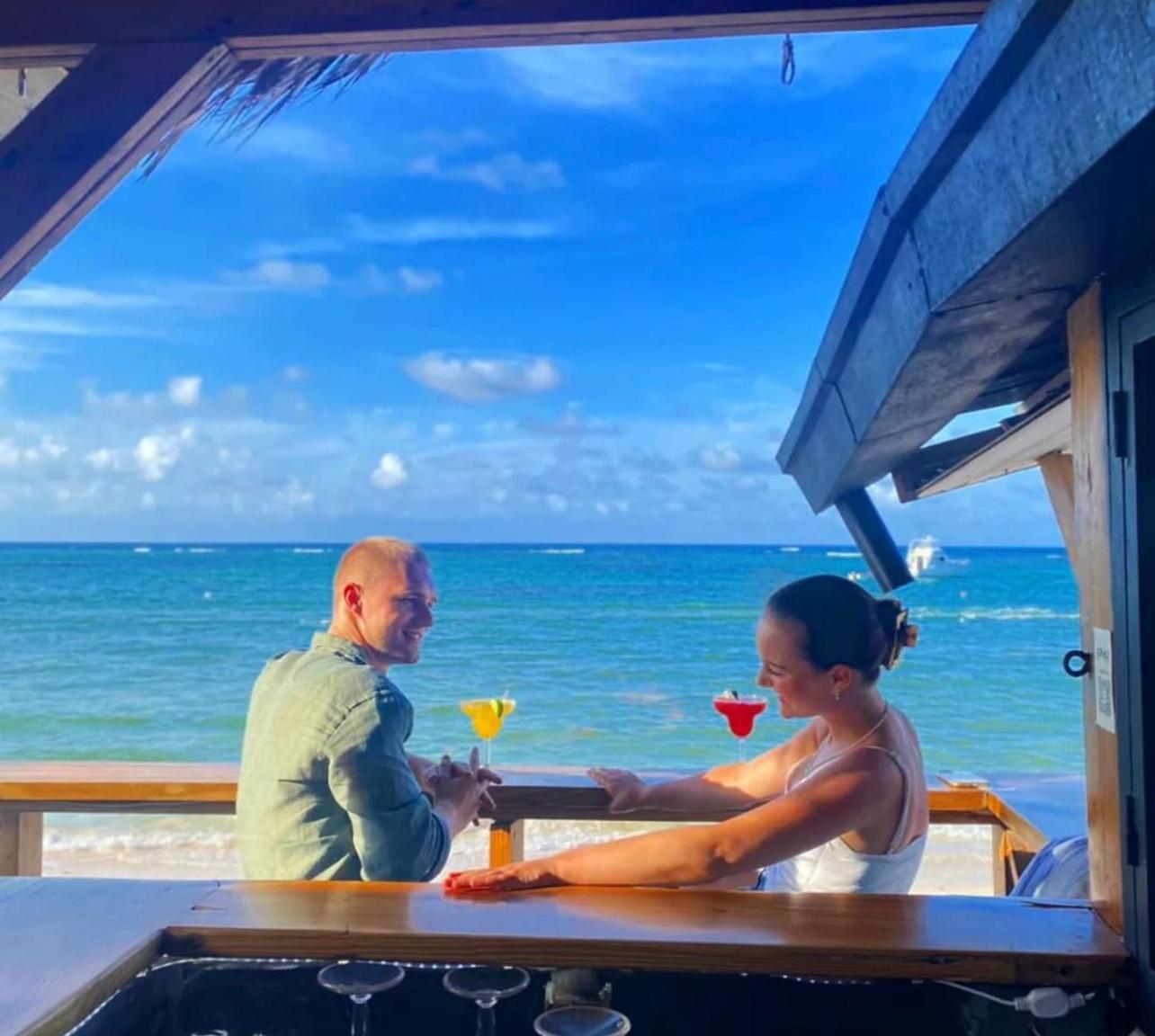 Aventura Studios Playa Los Corales Punta Cana Exteriör bild